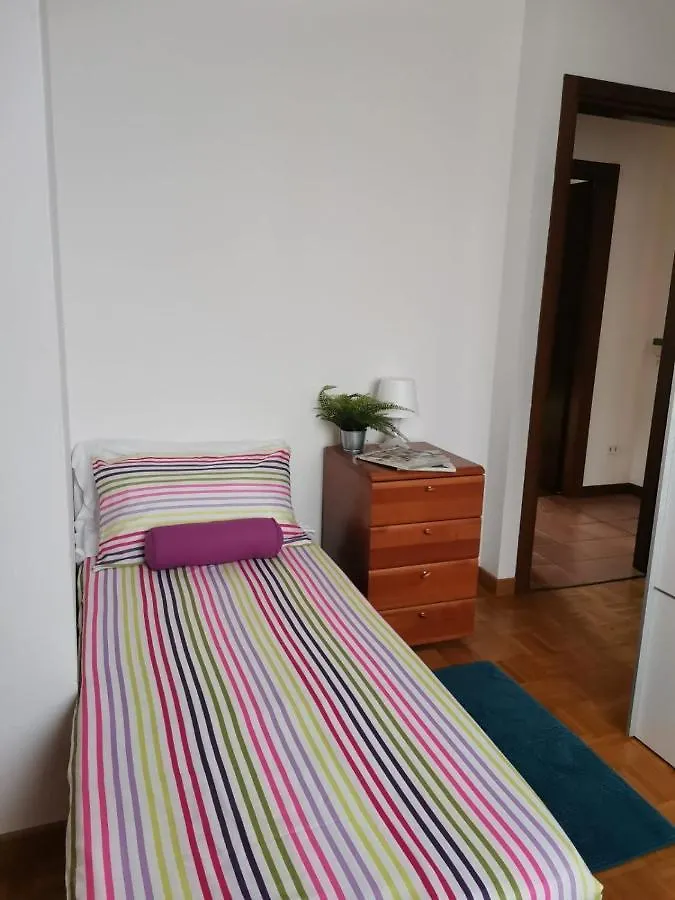 Bnbook Villa Biancospino Travedona 0*,