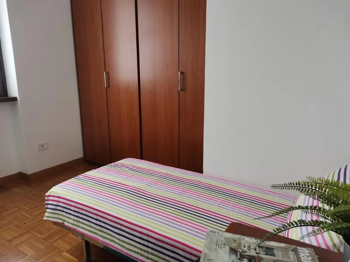 Bnbook Villa Biancospino Travedona 0*,  Italië